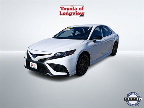 Certified 2024 Toyota Camry SE image 4