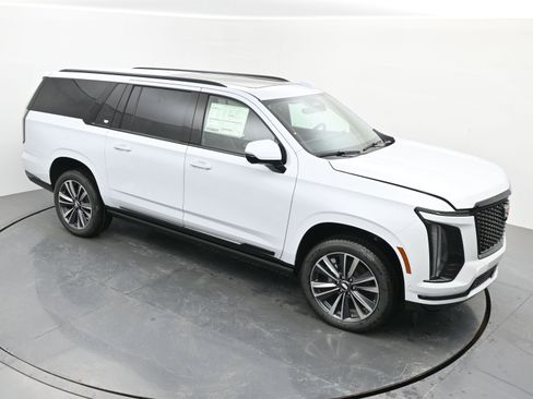 New 2026 Cadillac Escalade ESV Sport w/ Touring Package image 29