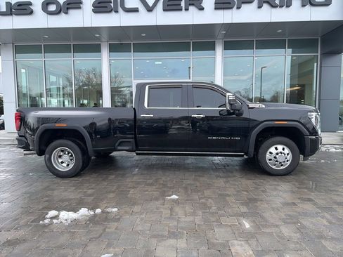 Used 2024 GMC Sierra 3500 Denali w/ Denali Reserve Package image 5