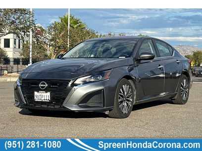 Used 2023 Nissan Altima 2.5 SV