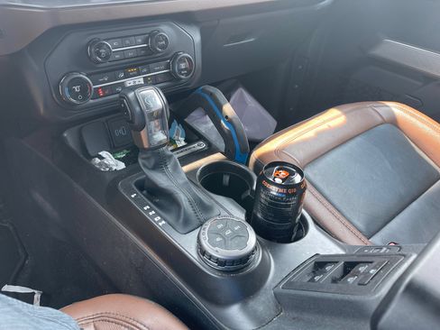 Used 2023 Ford Bronco Outer Banks AWD/4WD image 14