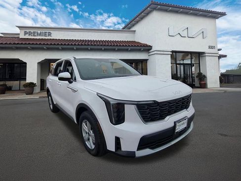 New 2026 Kia Sorento LX FWD image 2