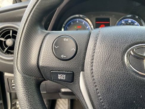 Used 2018 Toyota Corolla L image 10