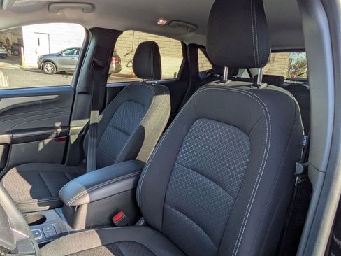 Used 2025 Ford Escape Active image 23