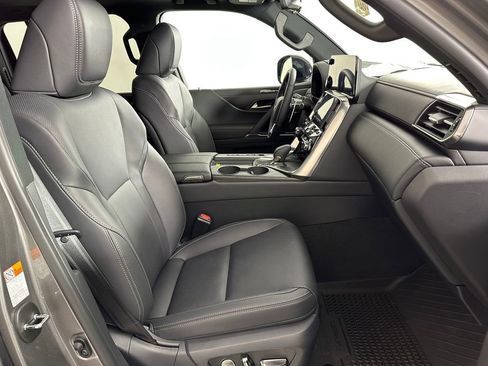 New 2026 Lexus LX 700h Luxury image 21