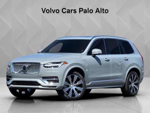 Used 2025 Volvo XC90 T8 Plus w/ Protection Package Premier AWD/4WD image 2