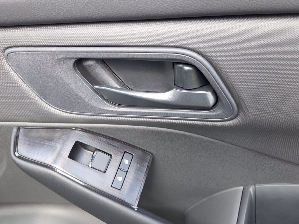 New 2027 Nissan Rogue S FWD image 17