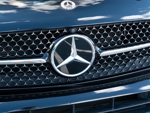 Used 2024 Mercedes-Benz CLE 300 4MATIC Cabriolet image 6