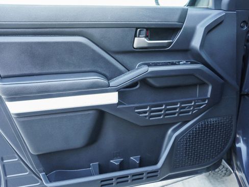 Used 2024 Toyota Tacoma TRD Off-Road image 20