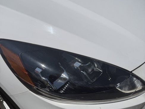 Used 2021 Ford Escape SE FWD image 12