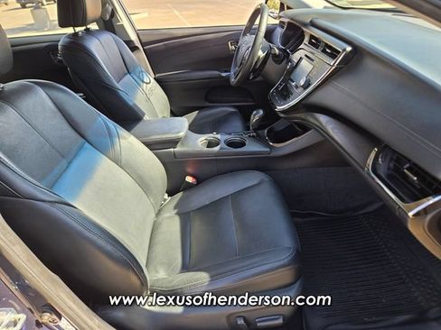 Used 2016 Toyota Avalon XLE Premium FWD image 18