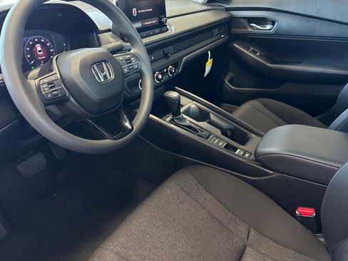 Certified 2025 Honda Accord LX image 10