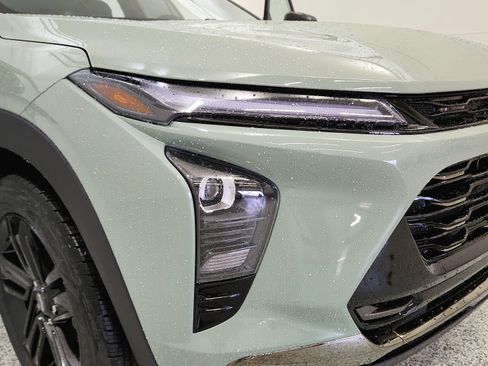 New 2026 Chevrolet Trax ACTIV w/ Sunroof Package image 14