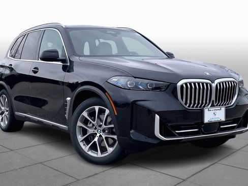 New 2026 BMW X5 xDrive40i w/ Climate Comfort Package image 2