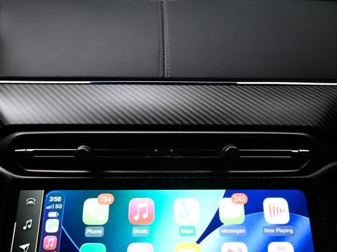 Used 2025 Aston Martin V8 Vantage image 81