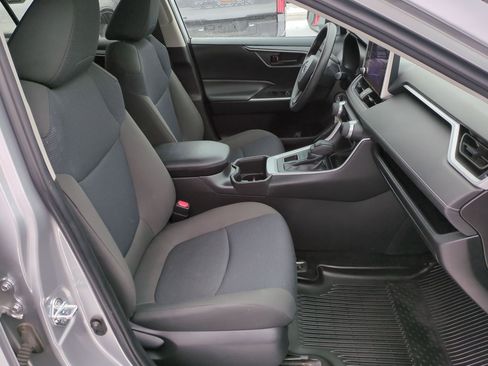 Used 2023 Toyota RAV4 LE image 20