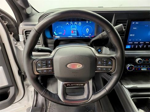 Used 2025 Ford F250 Platinum image 20