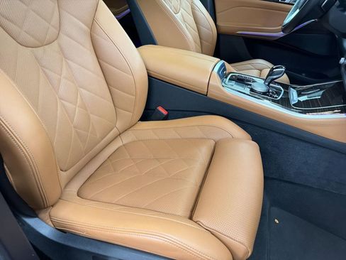 Used 2023 BMW X5 xDrive40i w/ Climate Comfort Package image 26