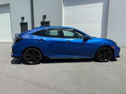 Used 2018 Honda Civic Sport image 7