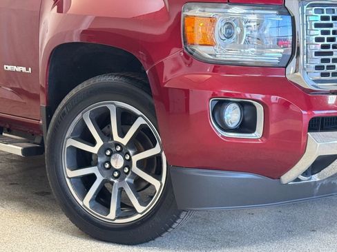Used 2017 GMC Canyon Denali image 3