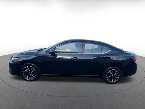 Used 2025 Nissan Sentra SV FWD image 8