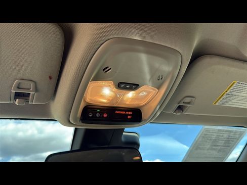 Certified 2023 Buick Encore GX Select image 17