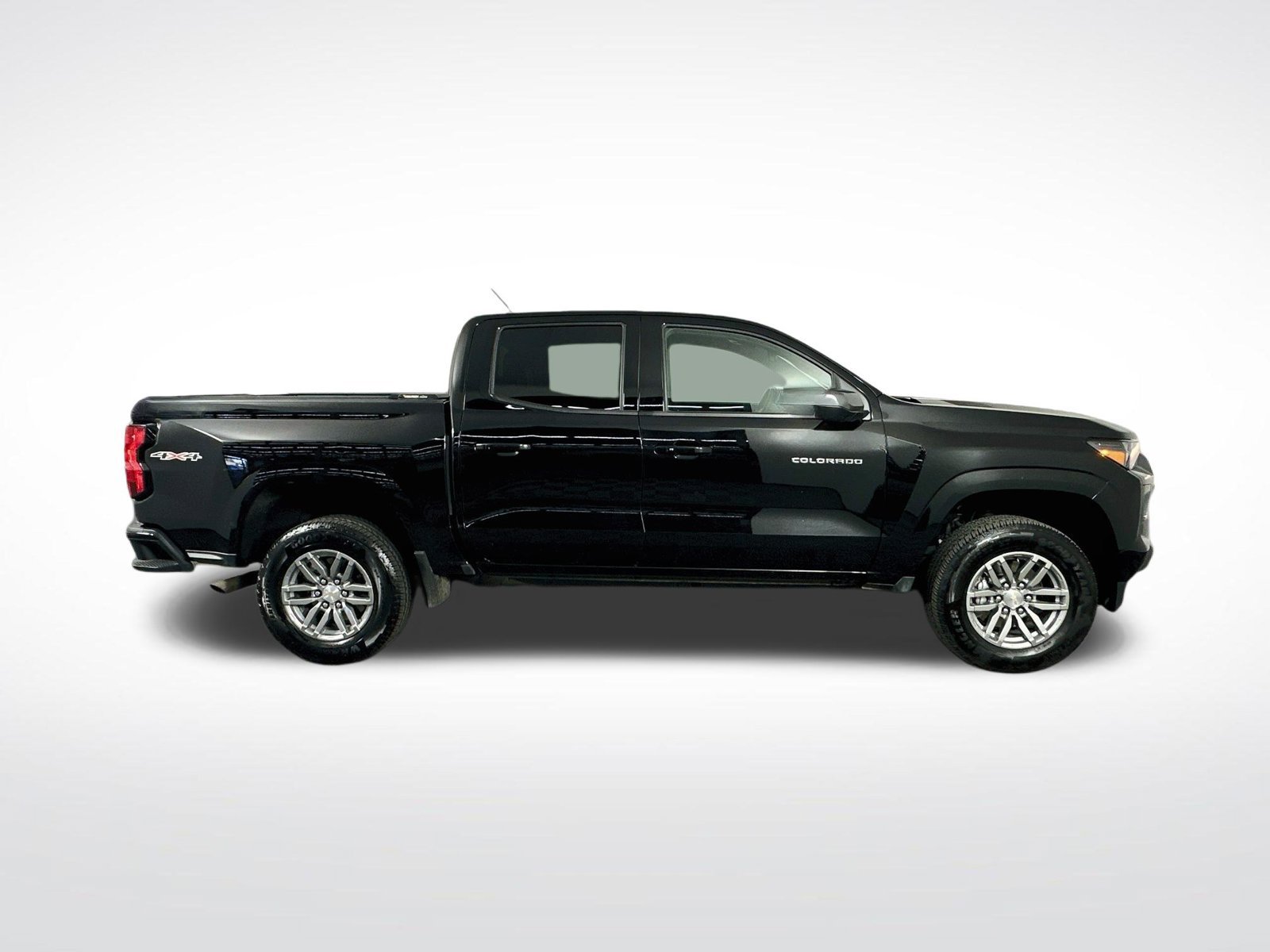 Used 2024 Chevrolet Colorado LT w/ LT Convenience Package AWD/4WD image 9