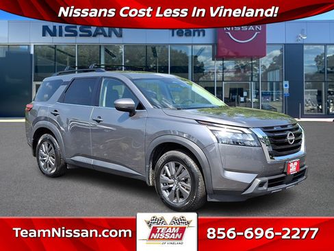 Certified 2023 Nissan Pathfinder SV w/ SV Premium Package AWD/4WD image 1