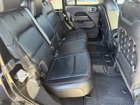 Used 2021 Jeep Wrangler Unlimited Rubicon image 36