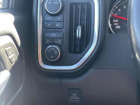 Used 2022 Chevrolet Silverado 1500 LT image 28