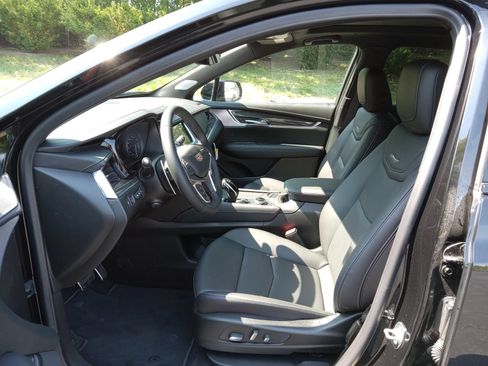 New 2026 Cadillac XT5 Sportv AWD/4WD image 10