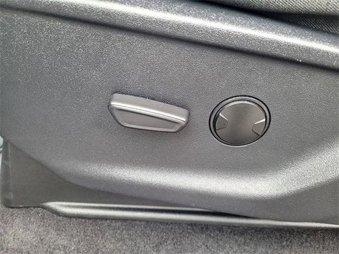 Certified 2023 Ford F150 XLT image 11