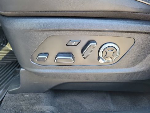 Used 2024 Hyundai Palisade Calligraphy FWD image 27