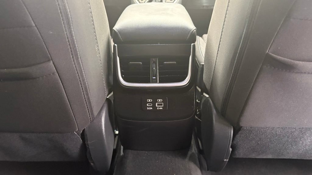 Used 2023 Subaru Outback Premium AWD/4WD image 35