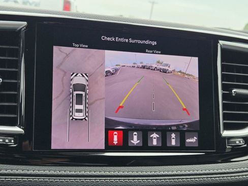 Used 2024 Chrysler Pacifica Limited w/ S Appearance Package FWD image 31