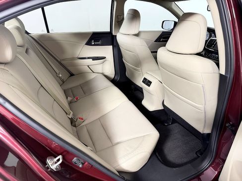 Used 2016 Honda Accord EX-L image 40