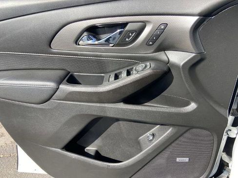Used 2022 Chevrolet Traverse Premier w/ Redline Edition image 19