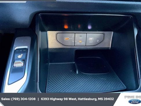 Used 2025 Kia Sorento EX w/ Panoramic Sunroof Package image 23