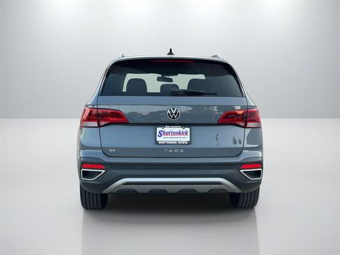 Used 2022 Volkswagen Taos SE image 6