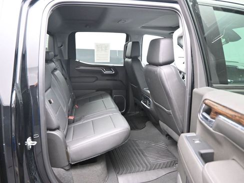 Used 2022 GMC Sierra 1500 Elevation w/ Elevation Premium Package image 11