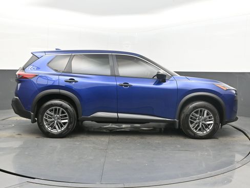 Used 2021 Nissan Rogue S image 8