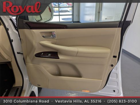 Used 2013 Lexus LX 570 4WD image 7