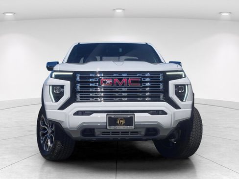 New 2026 GMC Canyon Denali AWD/4WD image 2