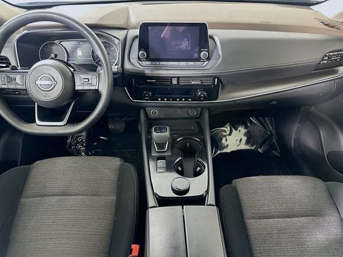 Used 2022 Nissan Rogue SV AWD/4WD image 18