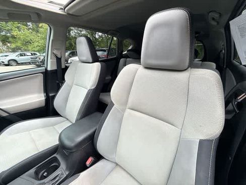Used 2017 Toyota RAV4 XLE w/ Plus Special Value Package AWD/4WD image 15