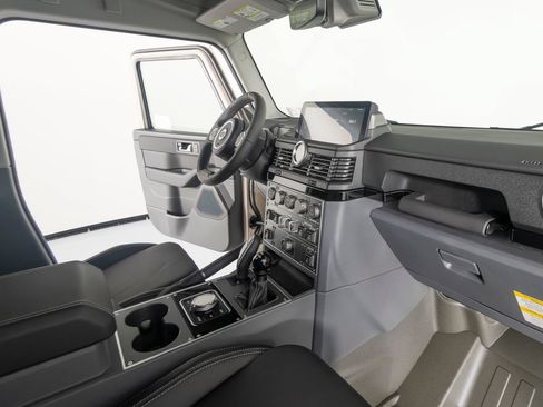 New 2026 INEOS Grenadier Fieldmaster Edition AWD/4WD image 27