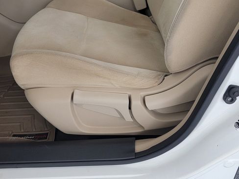 Used 2016 Nissan Rogue S image 14