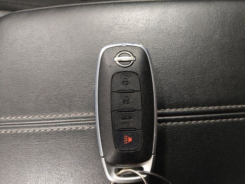 Used 2025 Nissan Sentra SV FWD image 32