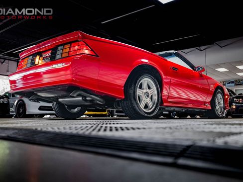Used 1992 Chevrolet Camaro RS RWD image 75