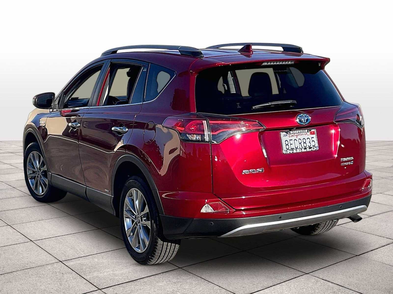 Used 2018 Toyota RAV4 Limited w/ Advanced Technology Package AWD/4WD image 13